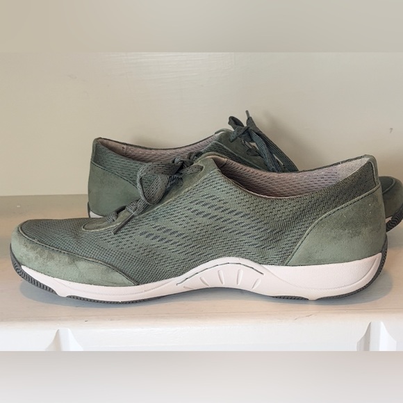 Dansko Women’s Suede/Mesh Hayes Sneaker Size 41 - Picture 7 of 13